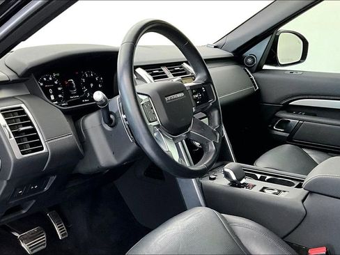 Used 2022 Land Rover Discovery S R-Dynamic image 17