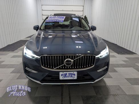 Used 2023 Volvo XC60 T8 Core image 6