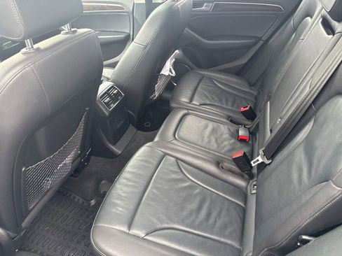 Used 2017 Audi Q5 2.0T Premium Plus w/ Technology Package AWD/4WD image 4