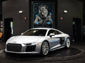 Used 2017 Audi R8 V10 w/ Carbon Exterior Package video 1