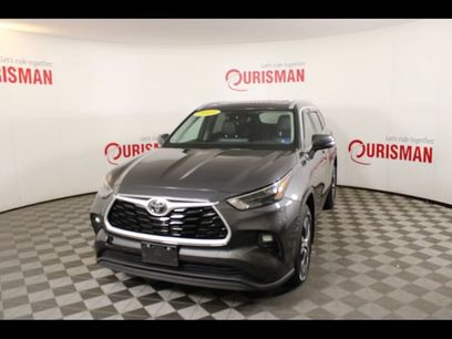Used 2023 Toyota Highlander XLE