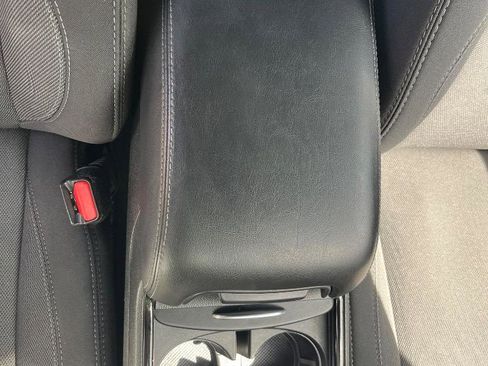 Used 2018 Dodge Charger SXT w/ Blacktop Package RWD image 39