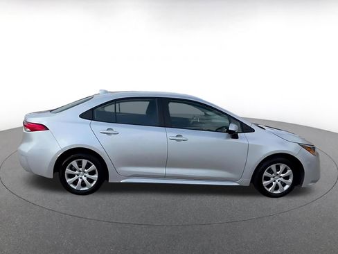 Used 2025 Toyota Corolla LE image 15