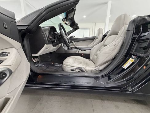 Used 2006 Chevrolet Corvette Convertible RWD image 16