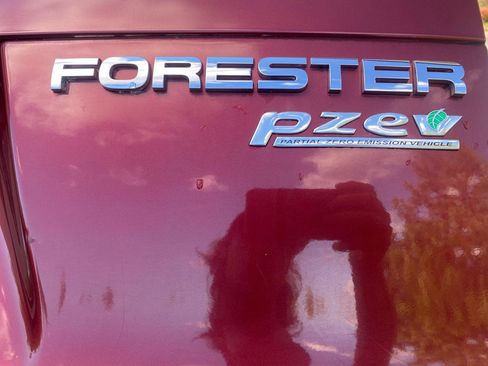 Used 2010 Subaru Forester 2.5X Premium AWD/4WD image 25