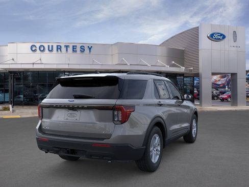 New 2026 Ford Explorer Active AWD/4WD image 8