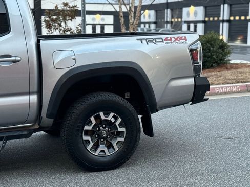 Used 2019 Toyota Tacoma SR image 13