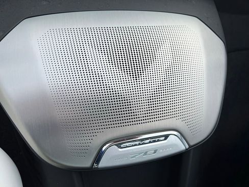 Used 2023 Chevrolet Corvette Stingray Premium Conv w/ Z51 Performance Package image 22