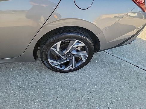 Used 2025 Hyundai Elantra Sport w/ Cargo Package image 23