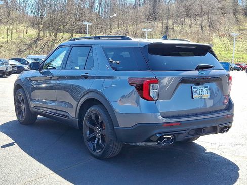Used 2023 Ford Explorer ST w/ Equipment Group 401A image 4