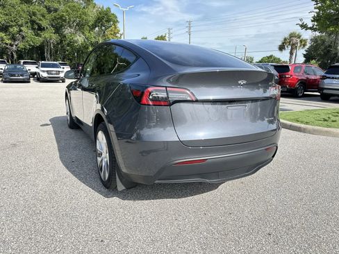 Used 2023 Tesla Model Y Long Range AWD/4WD image 4