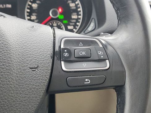 Used 2014 Volkswagen Passat 1.8T SE image 17