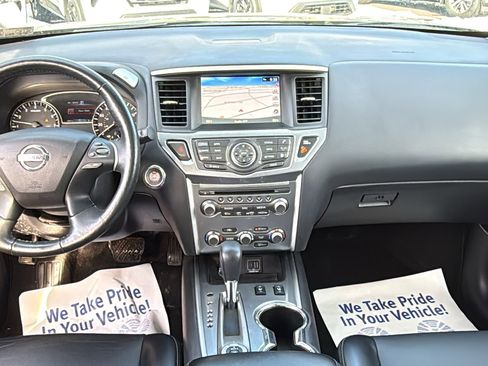 Used 2020 Nissan Pathfinder SL image 5