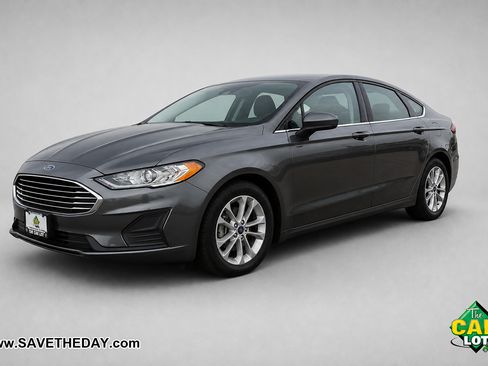 Used 2020 Ford Fusion SE FWD image 4