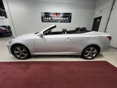 Used 2010 Lexus IS 350C image 18