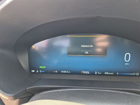 Certified 2023 Ford Escape SE w/ PHEV Premium Package image 6