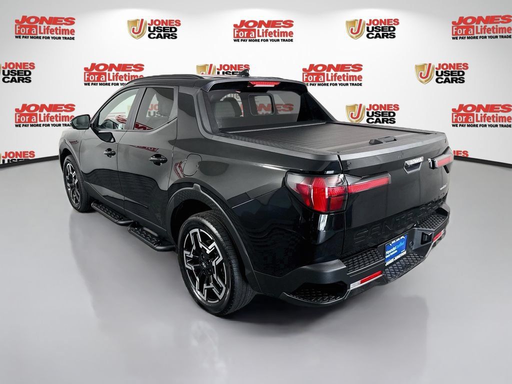Certified 2025 Hyundai Santa Cruz Limited AWD/4WD image 2