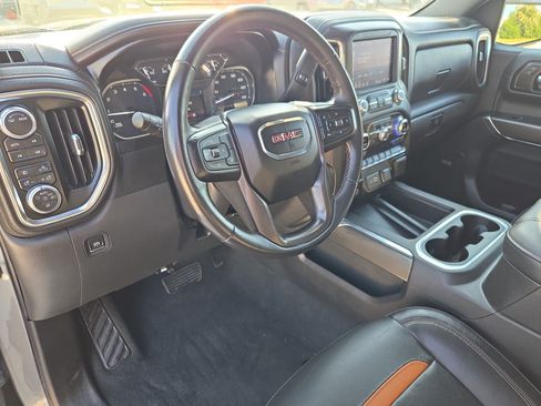 Used 2021 GMC Sierra 1500 AT4 w/ AT4 Preferred Package AWD/4WD image 12