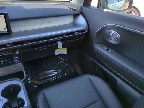 New 2026 Hyundai Ioniq 9 SEL image 17