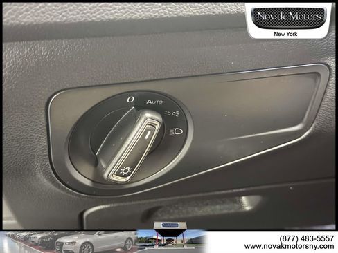 Used 2023 Volkswagen Tiguan SE image 15