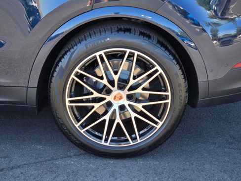 New 2026 Porsche Cayenne AWD/4WD image 12