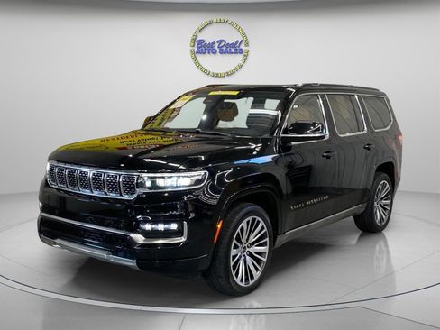 Used 2022 Jeep Grand Wagoneer Series III w/ Flexible Seating Group image 2