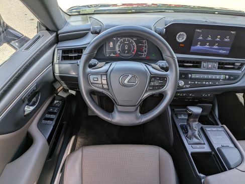 Used 2022 Lexus ES 350 w/ Premium Package FWD image 14