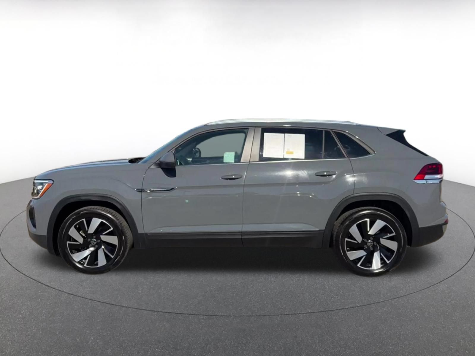 Used 2026 Volkswagen Atlas Cross Sport SE AWD/4WD image 8