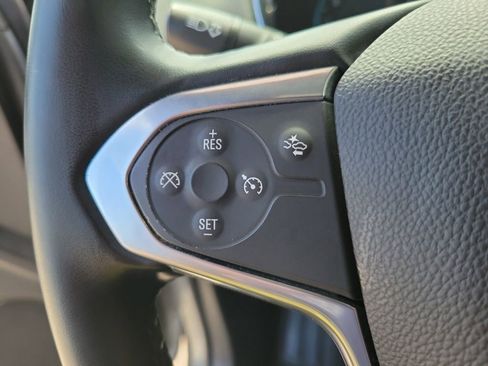 Used 2023 Chevrolet Traverse LT FWD image 23