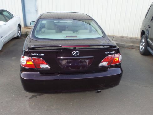 Used 2004 Lexus ES 330 image 23