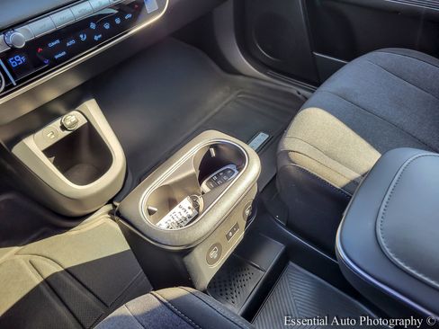 Used 2024 Hyundai Ioniq 5 SEL image 25