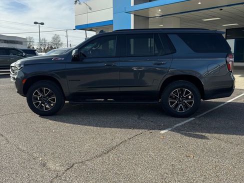 Used 2021 Chevrolet Tahoe Z71 w/ Z71 Off-Road Package image 4