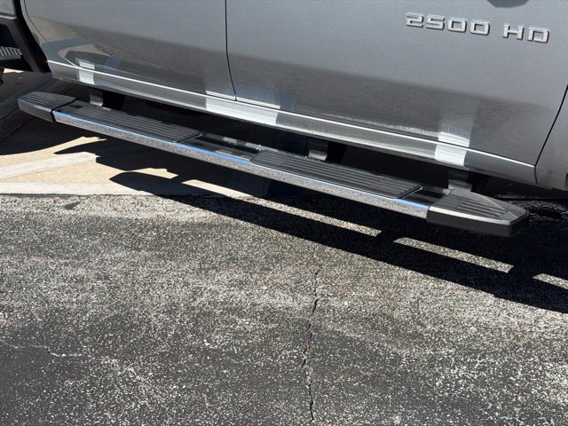 Used 2024 Chevrolet Silverado 2500 LTZ w/ LTZ Convenience Package AWD/4WD image 10