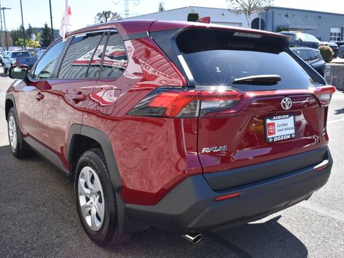 Used 2025 Toyota RAV4 LE image 7