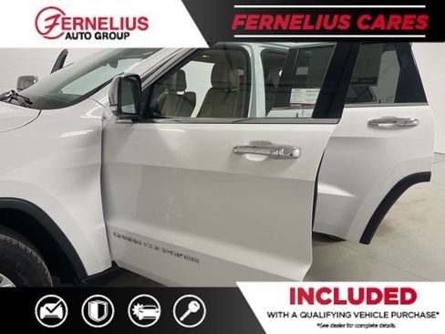 Used 2014 Jeep Grand Cherokee Limited AWD/4WD image 13