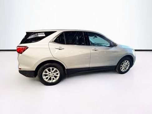 Used 2018 Chevrolet Equinox LT image 5