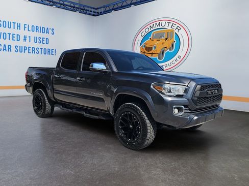 Used 2017 Toyota Tacoma Limited image 8