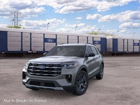 New 2026 Ford Explorer Active AWD/4WD image 2