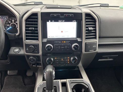 Used 2018 Ford F150 Lariat w/ Equipment Group 502A Luxury AWD/4WD image 27