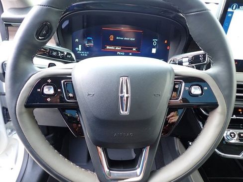 New 2025 Lincoln Corsair Reserve w/ Jet Appearance Package image 19