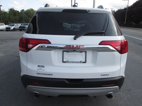 Used 2018 GMC Acadia SLT image 4