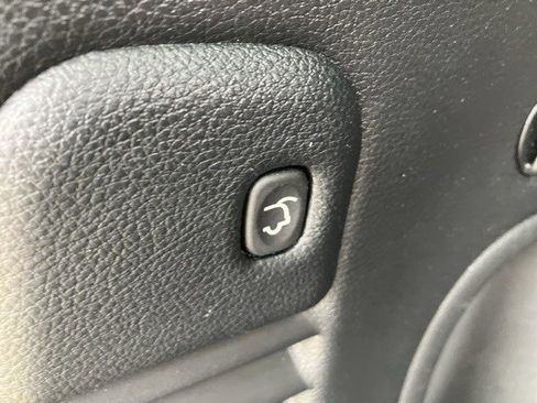 Certified 2022 Jeep Grand Cherokee Laredo X image 24