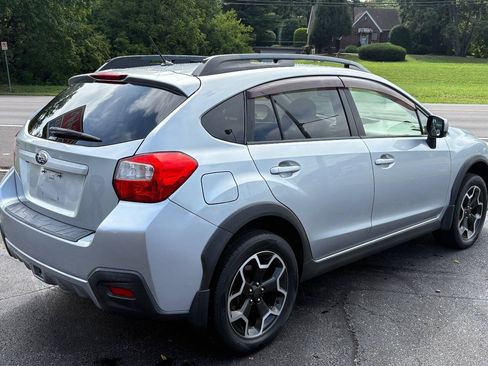 Used 2013 Subaru Crosstrek 2.0i Limited AWD/4WD image 2