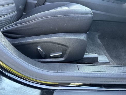 Used 2016 Ford Fusion SE FWD image 21