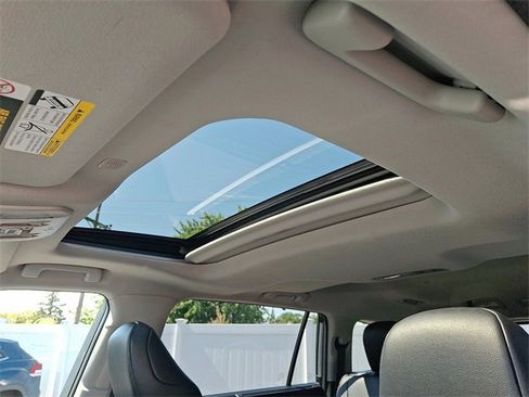 Certified 2022 Toyota Highlander XLE image 14