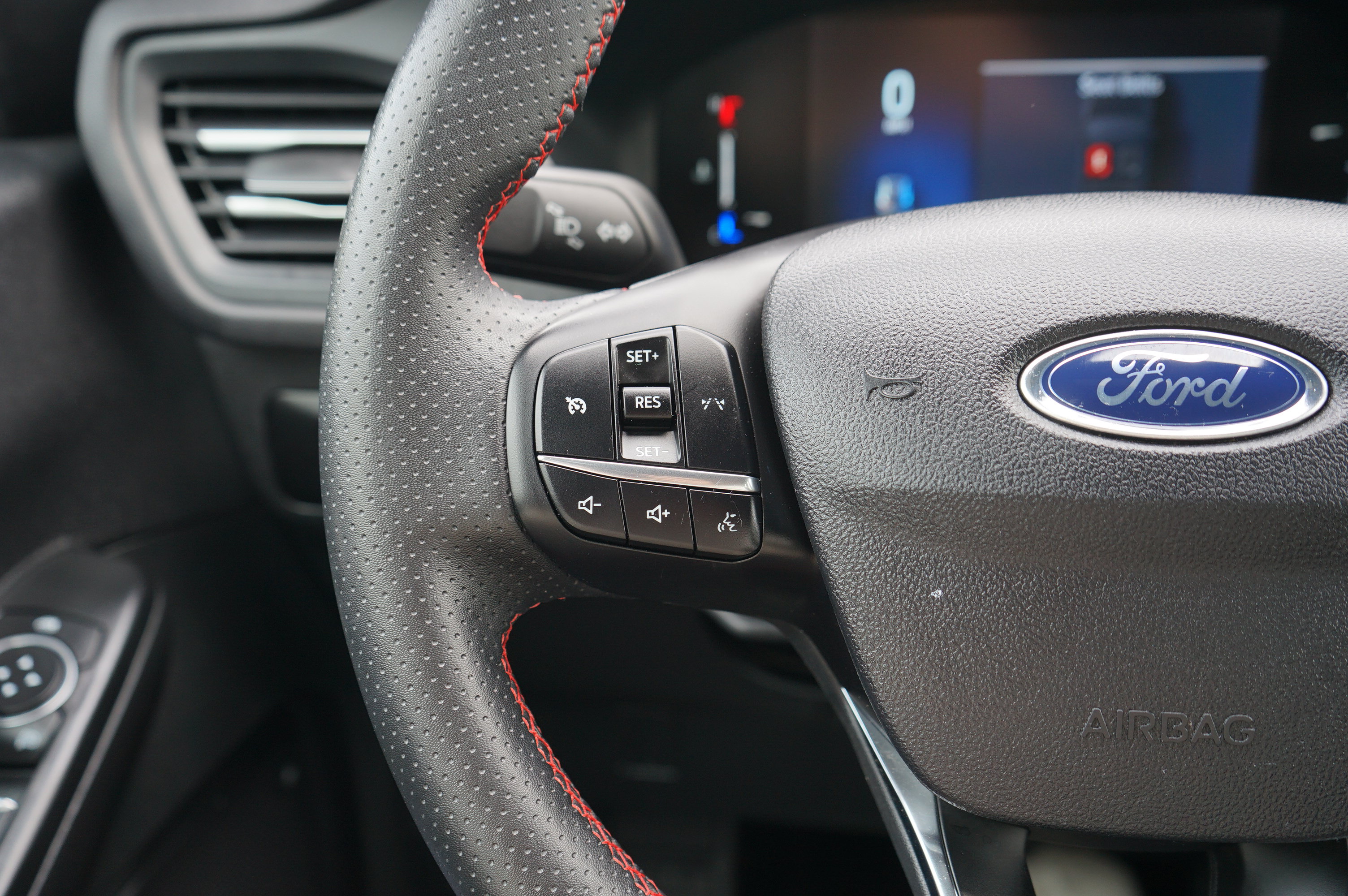 Used 2025 Ford Escape ST-Line AWD/4WD image 27