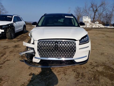 Used 2025 Lincoln Corsair AWD w/ Equipment Group 101A image 2