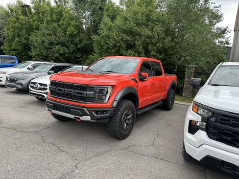 Used 2022 Ford F150 Raptor w/ Raptor 37 Performance Package AWD/4WD image 2