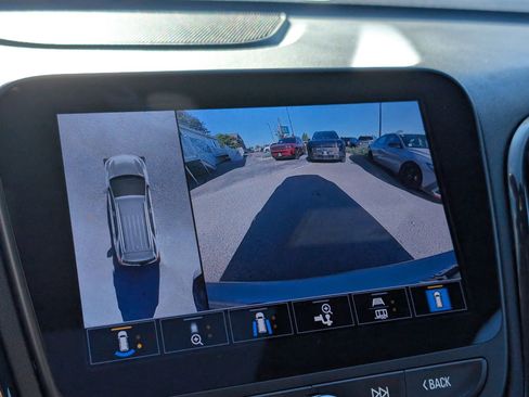 Used 2023 Chevrolet Equinox RS w/ RS Leather Package image 23