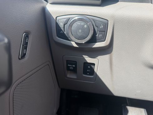 Used 2020 Ford F150 XLT w/ Equipment Group 302A Luxury image 19